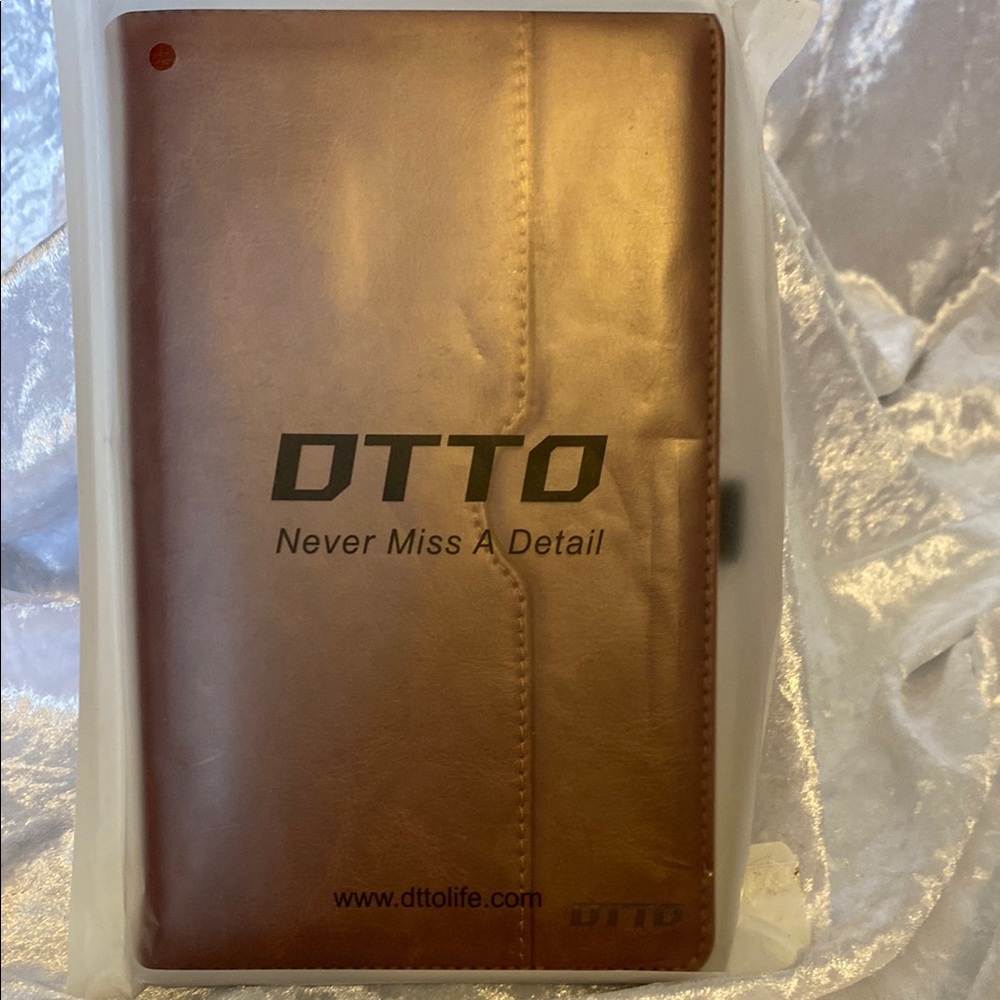 DTTO Brown Leather Tablet Case